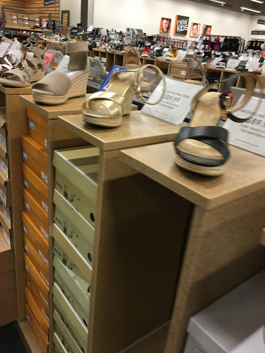 Shoe Store «DSW Designer Shoe Warehouse», reviews and photos, 7616 Farm to Market 1960 Rd W, Houston, TX 77069, USA
