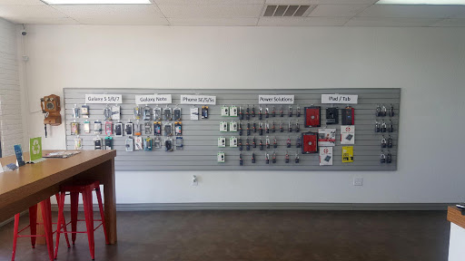 Mobile Phone Repair Shop «CPR Cell Phone Repair Dallas - University Park», reviews and photos, 5921 Greenville Ave, Dallas, TX 75206, USA