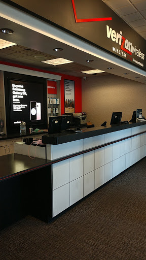 Cell Phone Store «Verizon Authorized Retailer - Wireless Plus Moorpark», reviews and photos, 766 New Los Angeles Ave #6, Moorpark, CA 93021, USA