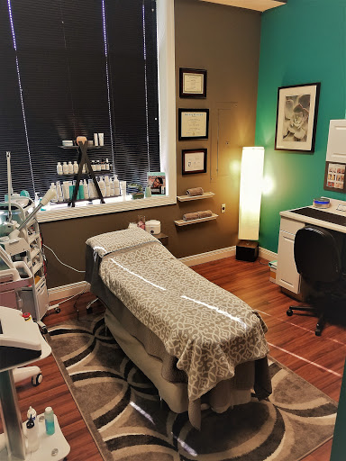 Hair Removal Service «Cosmetic Laser and Beauty Spa», reviews and photos, 3026 Eastpoint Pkwy, Louisville, KY 40223, USA