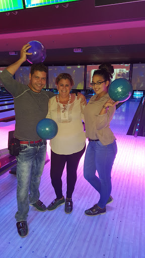 Bowling Alley «Sunset Lanes», reviews and photos, 12770 SW Walker Rd, Beaverton, OR 97005, USA