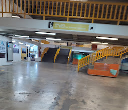 Metro Plaza Zapata photo