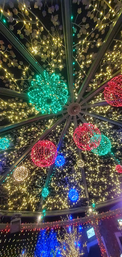 Shopping Mall «The Shops At Riverwoods», reviews and photos, 4801 N University Ave, Provo, UT 84604, USA