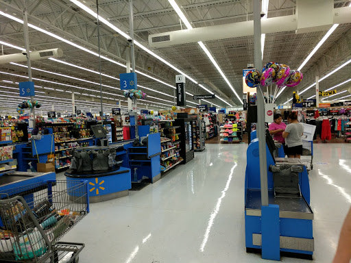 Department Store «Walmart Supercenter», reviews and photos, 2801 Commerce Dr, Coralville, IA 52241, USA