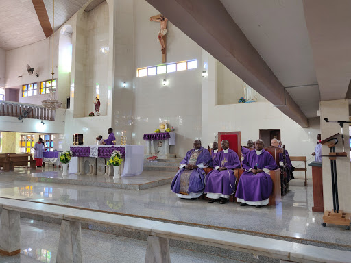 Holy Trinity Cath Church, Nkwoagu, Nanka, Nigeria, Church, state Anambra