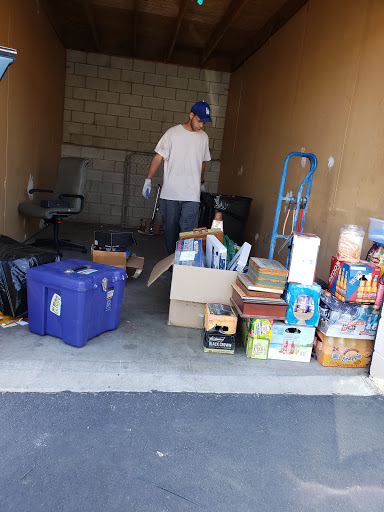 Self-Storage Facility «Extra Space Storage», reviews and photos, 250 N Cota St, Corona, CA 92880, USA