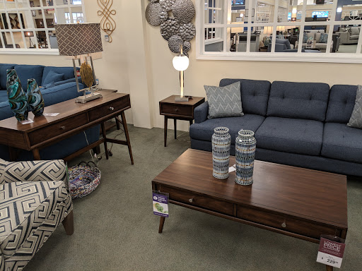 Furniture Store «Raymour & Flanigan Furniture and Mattress Store», reviews and photos, 9 Cabot Blvd E, Langhorne, PA 19047, USA