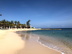 Photo de Plage Hyatt Zilara avec plusieurs baies spacieuses