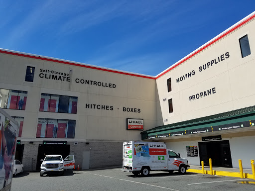 Truck Rental Agency «U-Haul Moving & Storage at Roosevelt Blvd», reviews and photos, 7750 Roosevelt Blvd, Philadelphia, PA 19152, USA