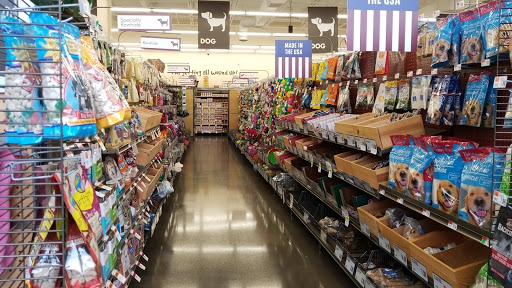 Pet Supply Store «Pet Supplies Plus», reviews and photos, 1755 Marketview Dr, Yorkville, IL 60560, USA