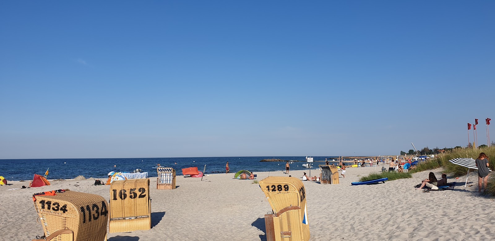Fotografija Heidkate plaža z visok stopnjo čistoče