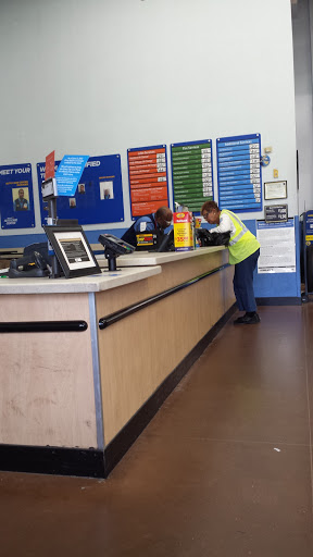 Tire Shop «Walmart Tires & Auto Parts», reviews and photos, 19501 NW 27th Ave, Miami Gardens, FL 33056, USA