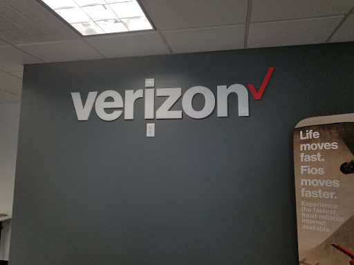 Cell Phone Store «West Haverstraw Verizon Wireless», reviews and photos, 32 38 Route 9W S, West Haverstraw, NY 10993, USA