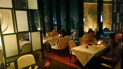 Medinii Italian Restaurant (35th floor)