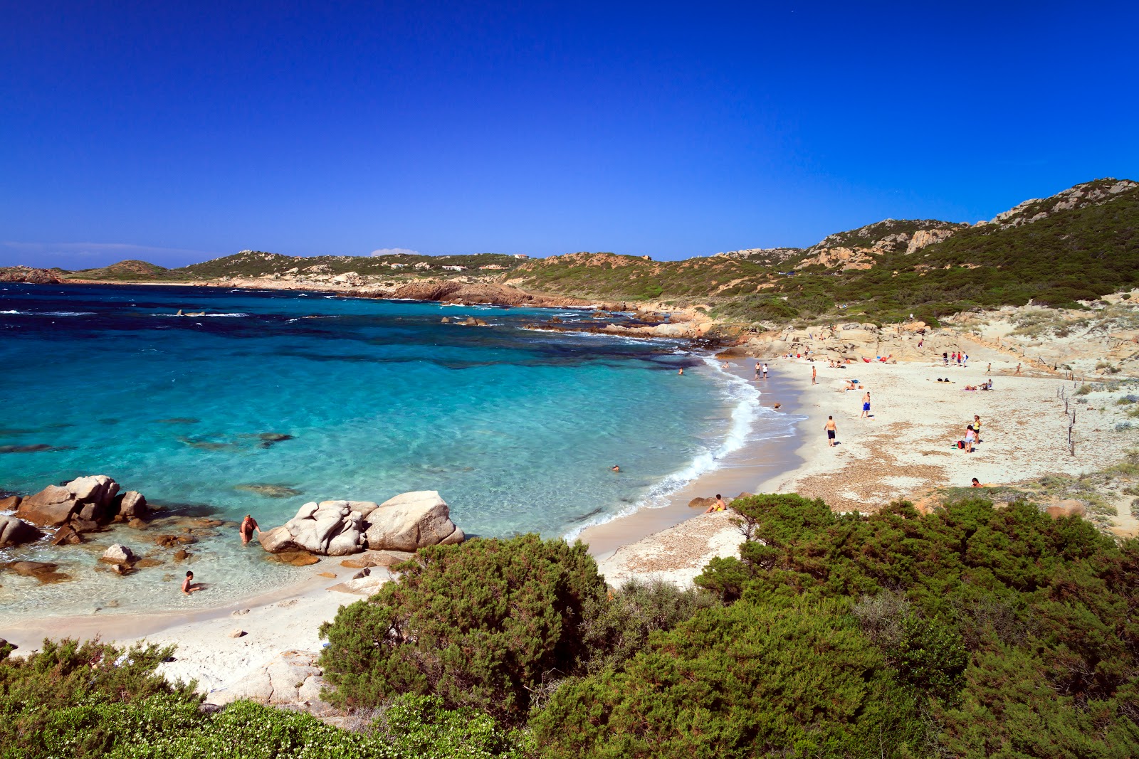 Foto de Spiaggia di Bassa Trinita com areia brilhante superfície