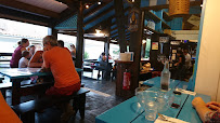 Atmosphère du Restaurant La Cave Aux Moules à Moliets-et-Maa - n°3