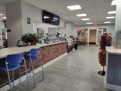 Grocery Store «Market At the Watergate», reviews and photos, 211 Yoakum Pkwy, Alexandria, VA 22304, USA