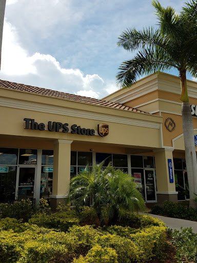 Shipping and Mailing Service «The UPS Store», reviews and photos, 13650 Fiddlesticks Blvd #202, Fort Myers, FL 33912, USA