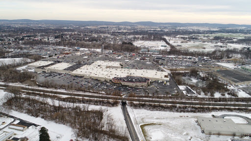 Shopping Mall «Lebanon Valley Mall», reviews and photos, 2231 Lebanon Valley Mall, Lebanon, PA 17042, USA