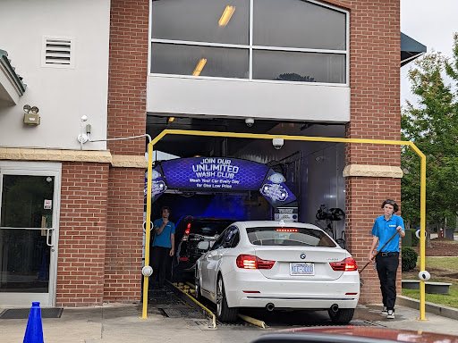 Edge Express Car Wash en Morrisville