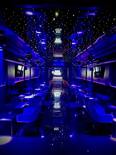 Opinii despre Black Moon Brussels în Brussel - Discotheek