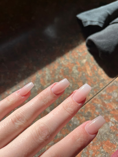 A City Nails