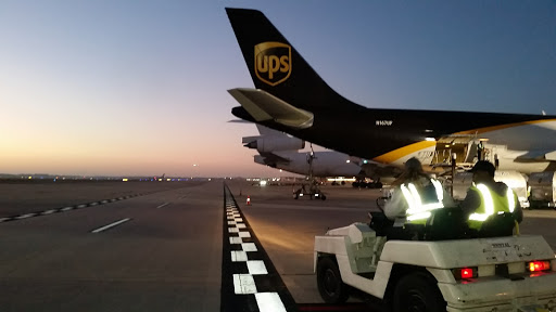Courier Service «Ups Air Gateway Orlando», reviews and photos, 8975 Tradeport Dr, Orlando, FL 32827, USA