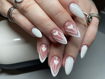 Les Ongles De Hong à Saint-Vallier