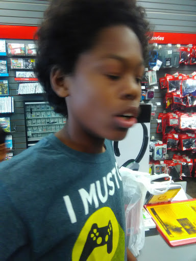 Video Game Store «GameStop», reviews and photos, 1100 S Mt Vernon Ave STE E, Colton, CA 92324, USA