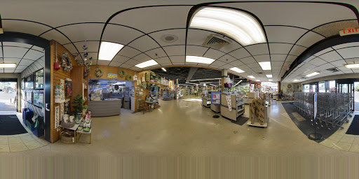 Garden Center «English Gardens», reviews and photos, 6370 Orchard Lake Rd, West Bloomfield Township, MI 48322, USA