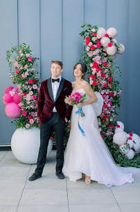 BWEDDINGS LLC - Photo 2 - Car repair in , Chicago