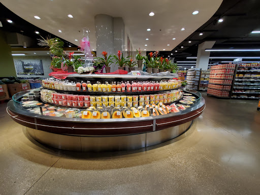 Supermarket «Cermak Fresh Produce», reviews and photos, 4000 W Diversey Ave, Chicago, IL 60639, USA
