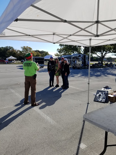 Car Racing Track «Melbourne Greyhound Park casino», reviews and photos, 1100 N Wickham Rd, Melbourne, FL 32935, USA