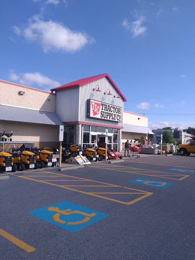 Tractor Supply Co., 1360 Strickler Rd, Mount Joy, PA 17552, USA, 