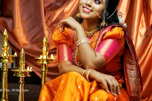 Sreechithira Bridal makeovers and boutique image