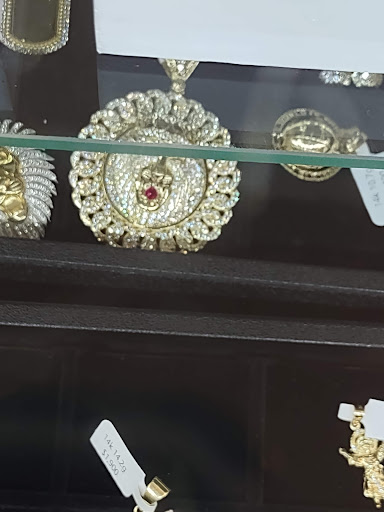 Jeweler «R Q Jewelers», reviews and photos, 1825 River Ave, Camden, NJ 08105, USA