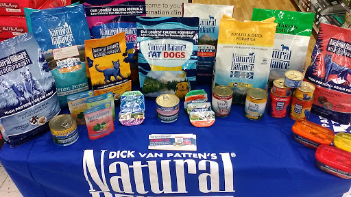 Pet Supply Store «Petco Animal Supplies», reviews and photos, 3165 Alpine Ave NW g, Walker, MI 49544, USA