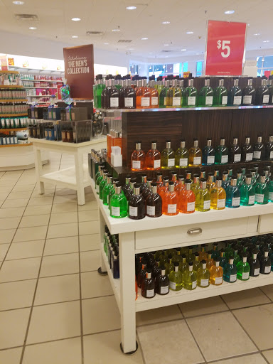 Outlet Mall «Tanger Outlet Westbrook», reviews and photos, 314 Flat Rock Pl, Westbrook, CT 06498, USA