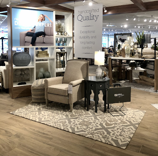 Furniture Store «La-Z-Boy Furniture Galleries», reviews and photos, 9605 Kingston Pike, Knoxville, TN 37922, USA