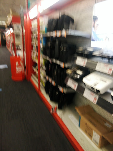 Office Supply Store «Staples», reviews and photos, 870 W Main Rd, Middletown, RI 02842, USA