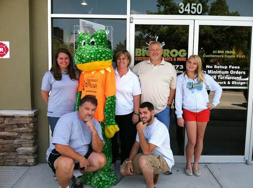 Custom T-shirt Store «Big Frog Custom T-Shirts of Valrico - Brandon», reviews and photos, 3478 Lithia Pinecrest Rd, Valrico, FL 33596, USA