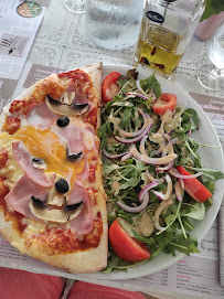 Plats et boissons du Le petit M - restaurant pizzeria à Aigues-Mortes - n°7