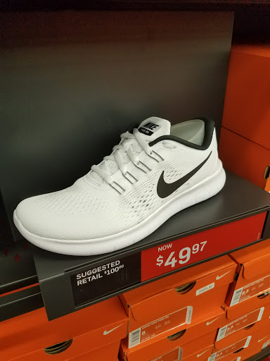 Outlet Store «Express Factory Outlet», reviews and photos, 5050 Factory Shops Blvd, Castle Rock, CO 80108, USA