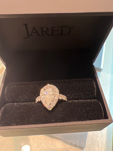 Jewelry Store «Jared The Galleria of Jewelry», reviews and photos, 100 McHolme Dr, Pittsburgh, PA 15275, USA