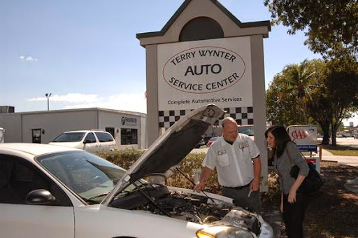 Auto Repair Shop «Terry Wynter Auto Service Center», reviews and photos, 3811 Fowler St, Fort Myers, FL 33901, USA