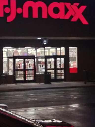 Department Store «T.J. Maxx», reviews and photos, 1600 Park Manor Blvd, Pittsburgh, PA 15205, USA