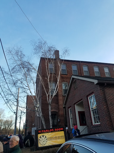 Artist «The Parlor Room», reviews and photos, 32 Masonic St, Northampton, MA 01060, USA