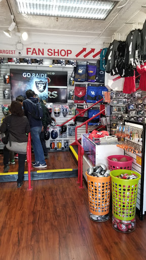 Sportswear Store «College Shop», reviews and photos, 2 Beach St, San Francisco, CA 94133, USA