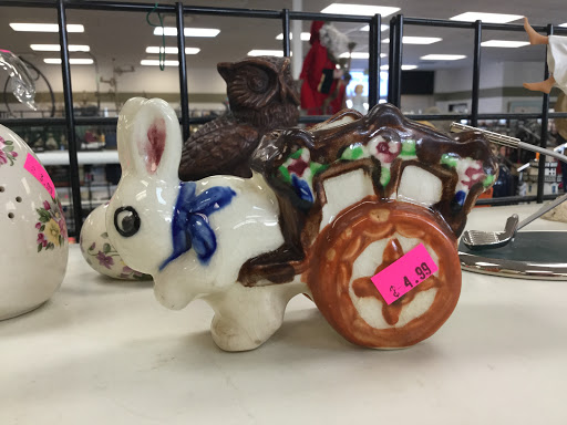 Thrift Store «Angel View Resale Store - Palm Desert UCR», reviews and photos, 37023 Cook St, Palm Desert, CA 92211, USA