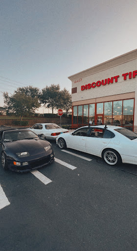 Discount Tire Store - Clermont, FL, 16407 FL-50, Clermont, FL 34711, USA, 